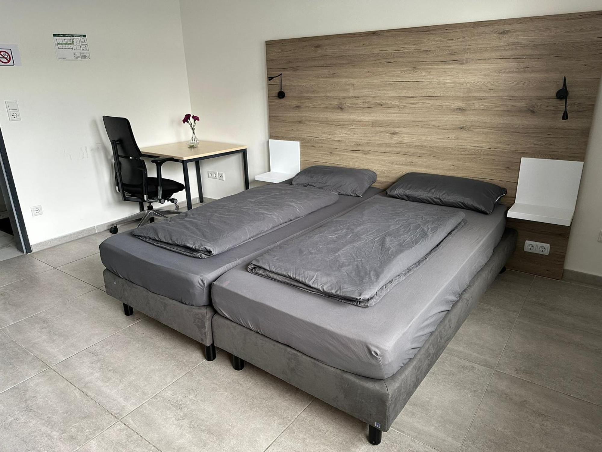 Mk Hostel Oyten - Free Wifi & Parking - 24H Check-In Luaran gambar