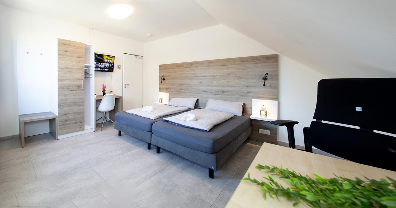 Mk Hostel Oyten - Free Wifi & Parking - 24H Check-In Luaran gambar