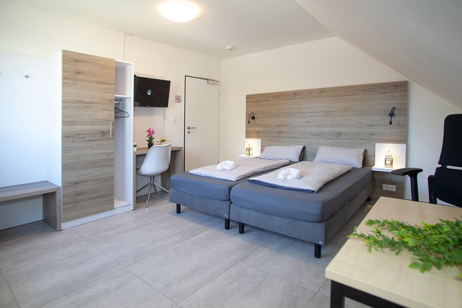 Mk Hostel Oyten - Free Wifi & Parking - 24H Check-In Luaran gambar